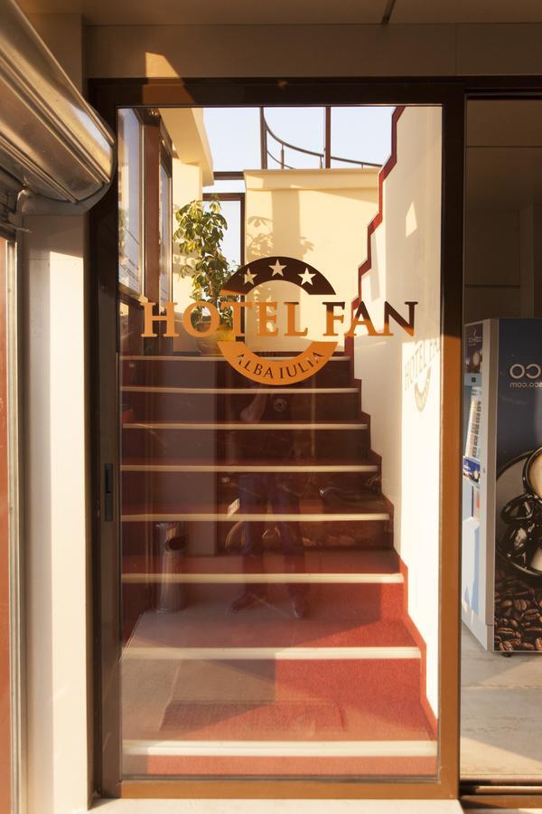 Cazare Fan Άλμπα Ιούλια Εξωτερικό φωτογραφία